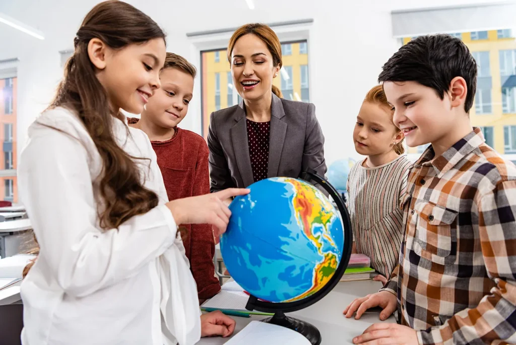 alunos em escola internacional