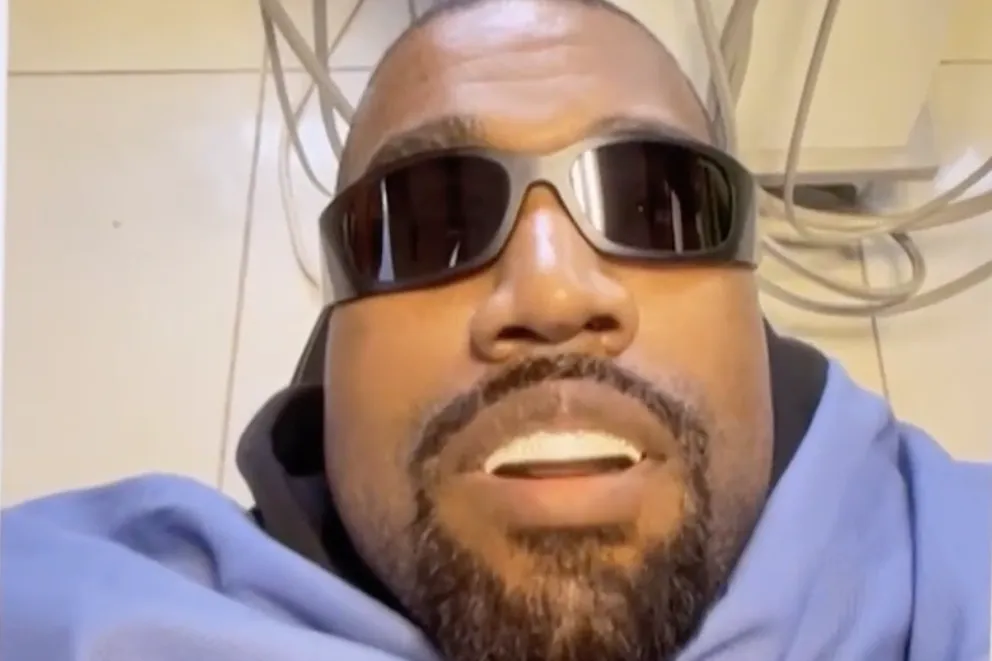 Kanye West super bola ad ipod dentista cadeira 0089