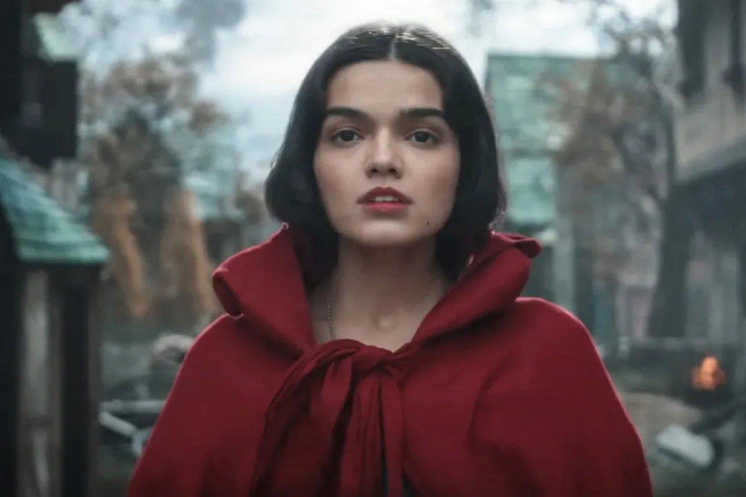 Cinema de Hollywood Enfrenta Revés: "Branca de Neve" Fracassa no Exterior e "Cavaleiros Altos" de Robert De Niro Colapsa
