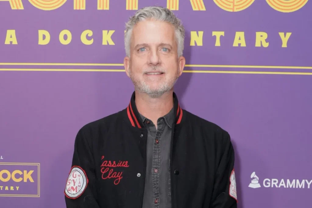 Bill Simmons Reassina Contrato com Spotify como Chefe de Estratégia de Conversas