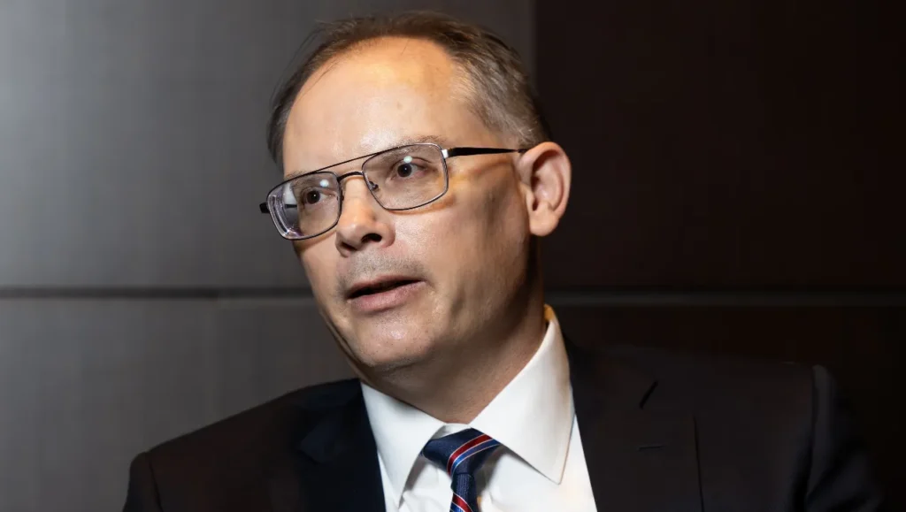 Epic Games Store: CEO Tim Sweeney Reconhece Falhas no Launcher e Promete Melhorias para Concorrer com Steam e Outros Rivais