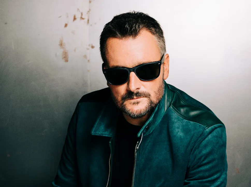 Eric Church Fala sobre Novo Álbum "Evangeline vs. a Máquina" Ter Tom Único como "Pet Sounds"