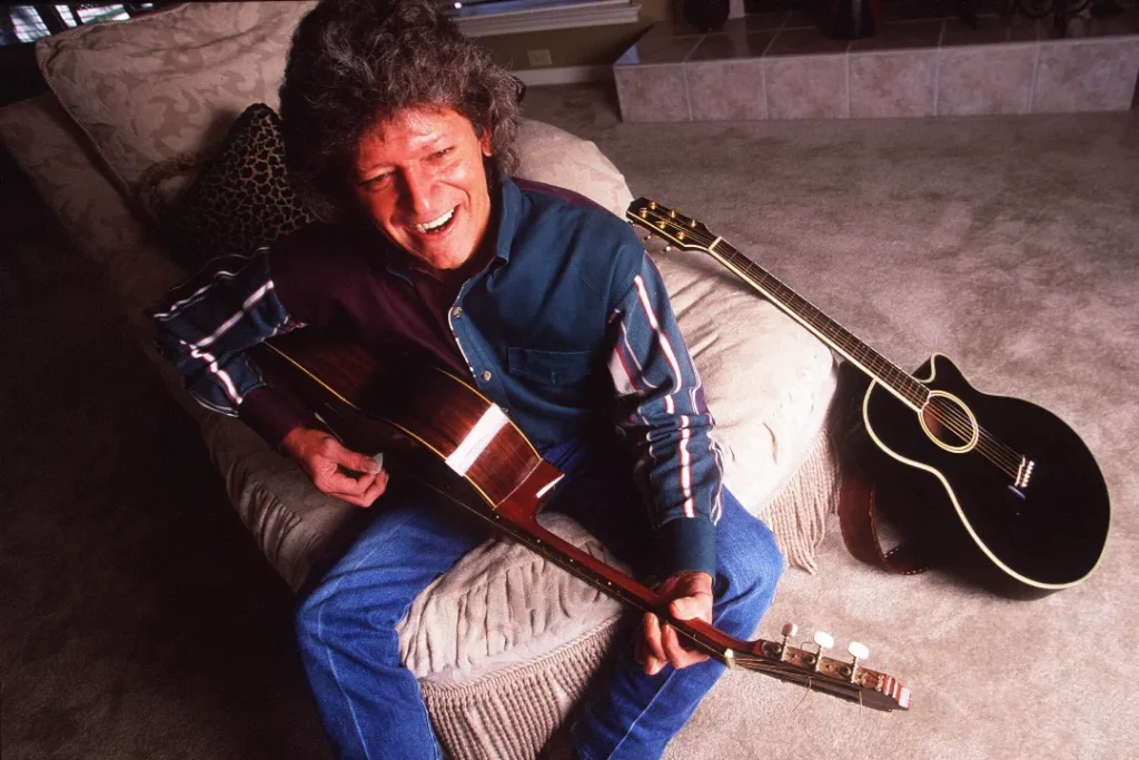 Morre Johnny Rodriguez, Pioneiro do Country Hispânico, aos 73 Anos