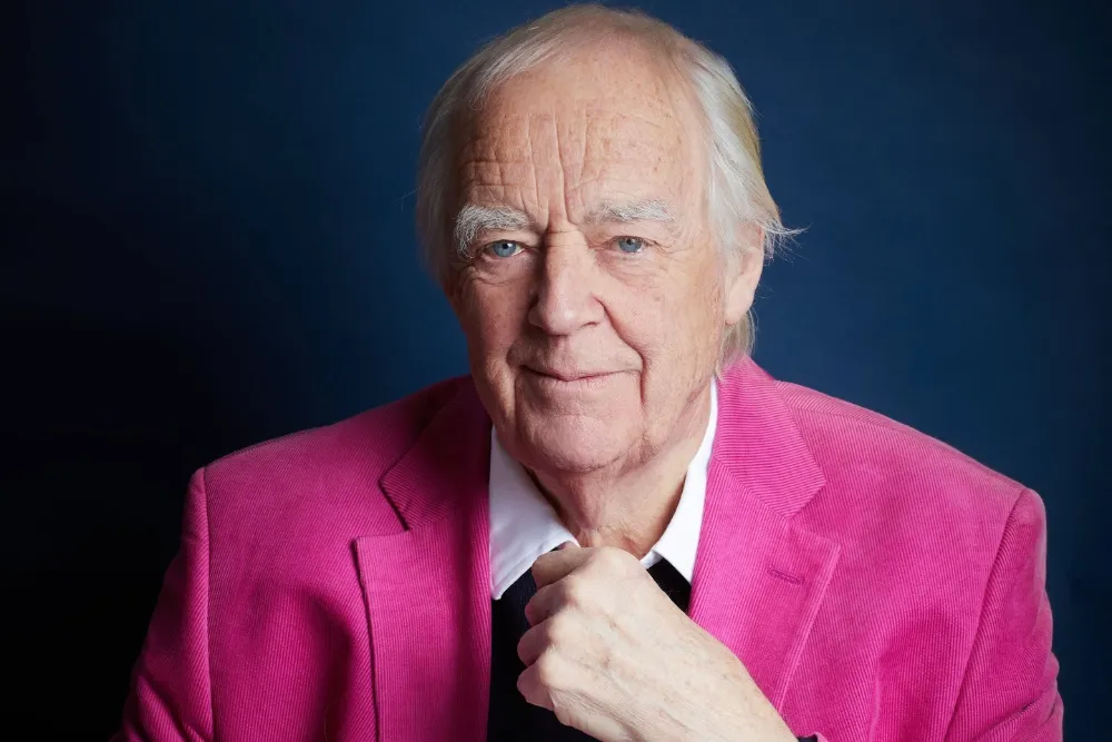 Tim Rice, Autor de "O Rei da Selva" e "Aladim", Volta a Trabalhar em Filmes Animados com "Terra de Tempos"