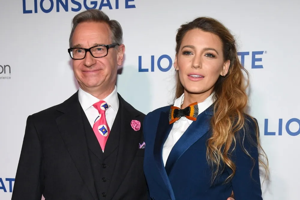 Paul Feig Descreve "Outrágio" e Drama em "Another Simple Favor" Como "Enfastiante"