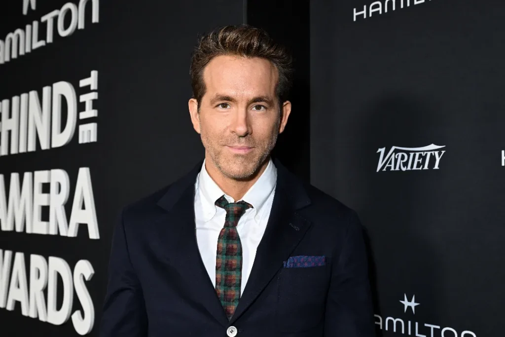 Ryan Reynolds Propôs Filme "Star Wars" Com Classificação R à Disney: "Estaria Mal Direito"